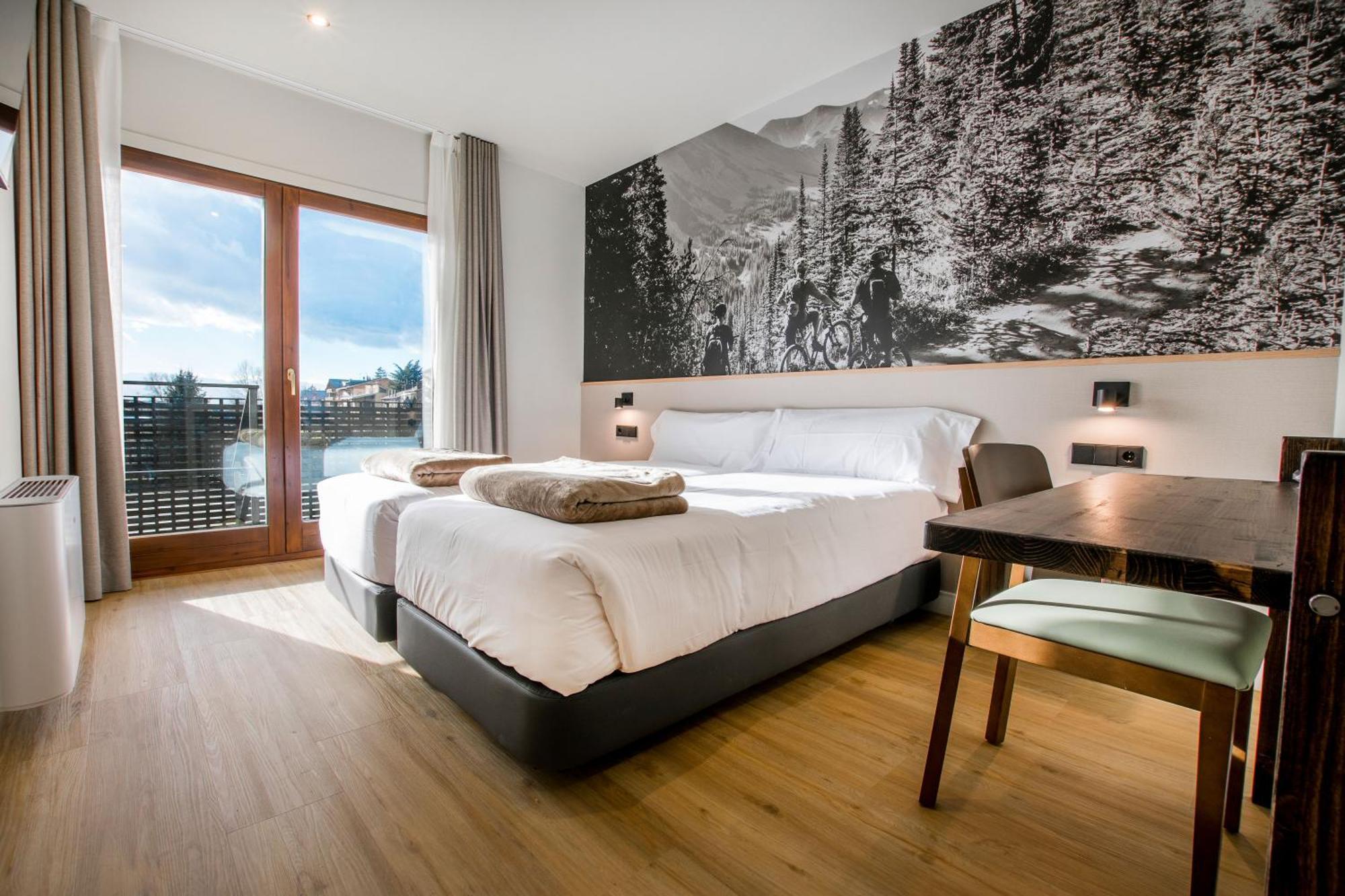 Hotel Llivia Ngoại thất bức ảnh