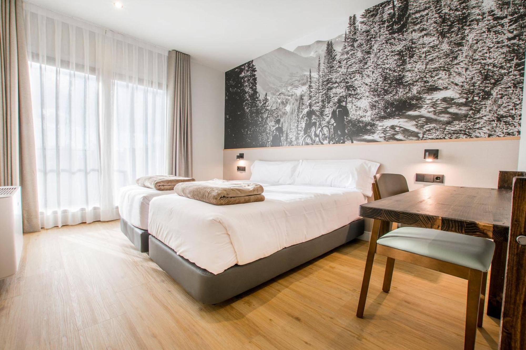 Hotel Llivia Ngoại thất bức ảnh