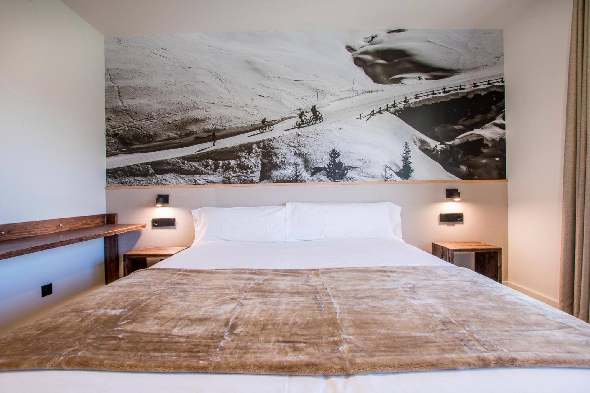 Hotel Llivia Ngoại thất bức ảnh