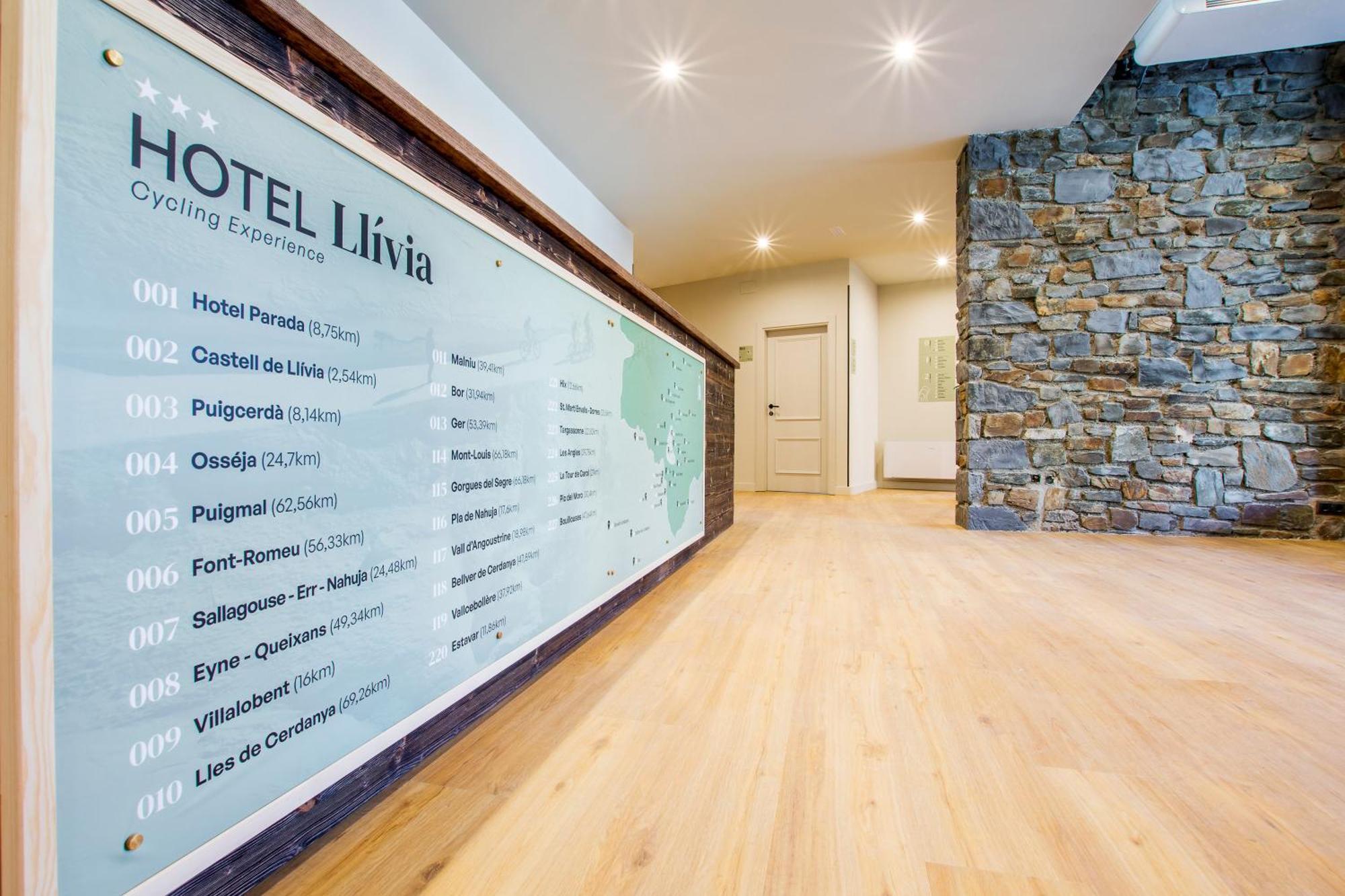 Hotel Llivia Ngoại thất bức ảnh