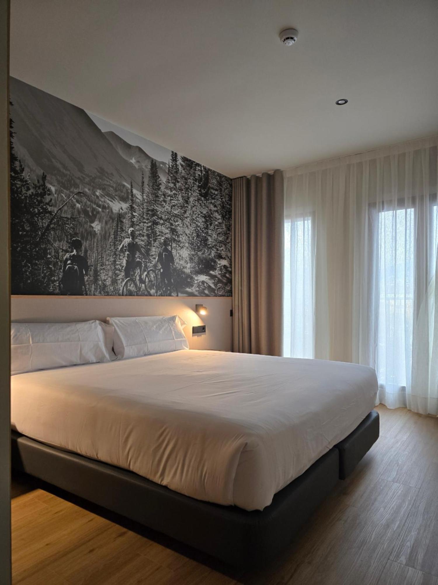 Hotel Llivia Ngoại thất bức ảnh